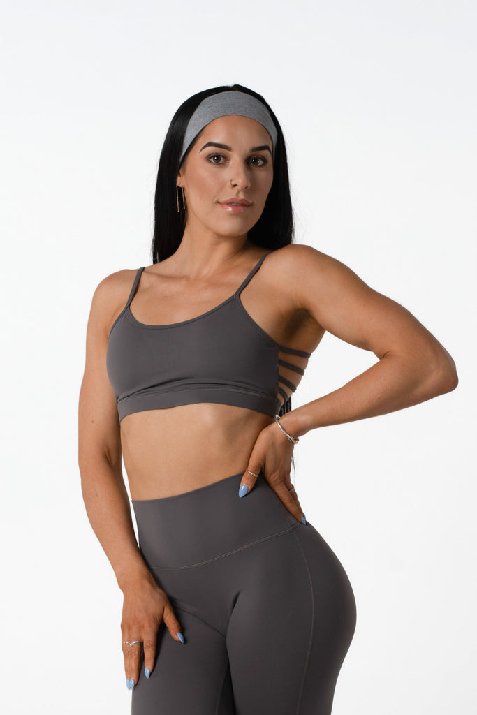 STAPLES V2 NEW ERA SPORTS BRA - CHARCOAL